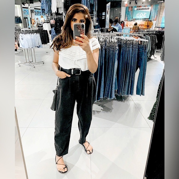 ZARA Loose Fit Jeans - Picture 4 of 6